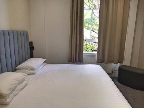 Garden Court Hotel, London